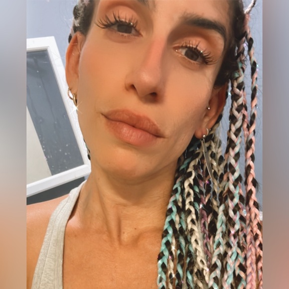 Meet your Posher, Brittany - Picture 3 of 3